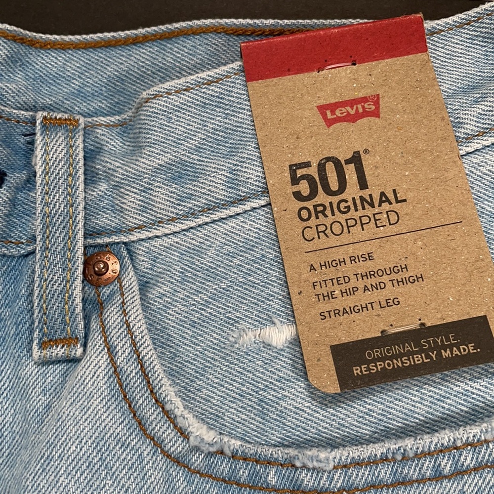 Levi’s 501 Cropped High Rise - Picture 8 of 11